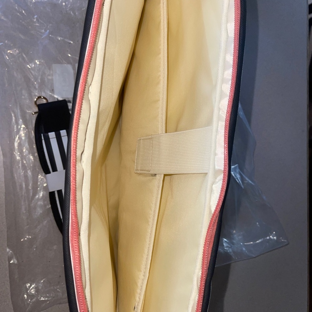 Laptop bag - Picture 4 of 8